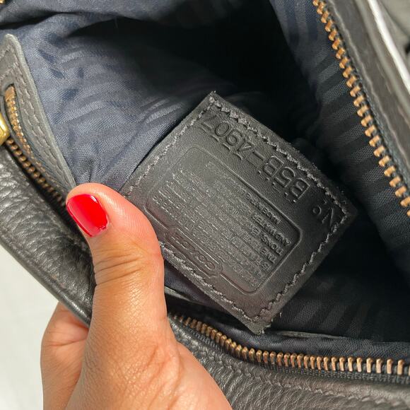 COACH 4907 Sonoma Pebbled Bucket Bag - Picture 6 of 12